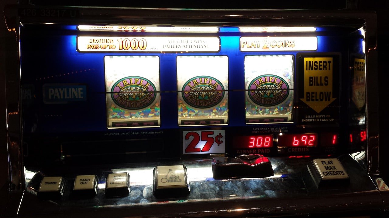 Dynamic reel inspired visual shown in 399 apk wild slots content